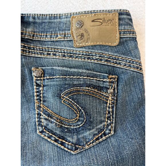 Silver Jeans Womens 8P Tuesday 16 1/2" Short Embroidered Thick Stitching Western - Picture 3 of 12